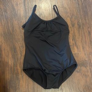 Mirella 6x-7 girls Leo (dance)